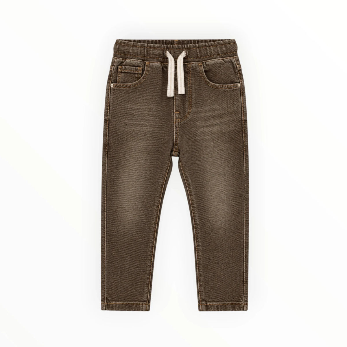 Pierrot Outlet bruine kinderjeans met elastische tailleband en trekkoord, gemaakt van zachte en duurzame denimstof.