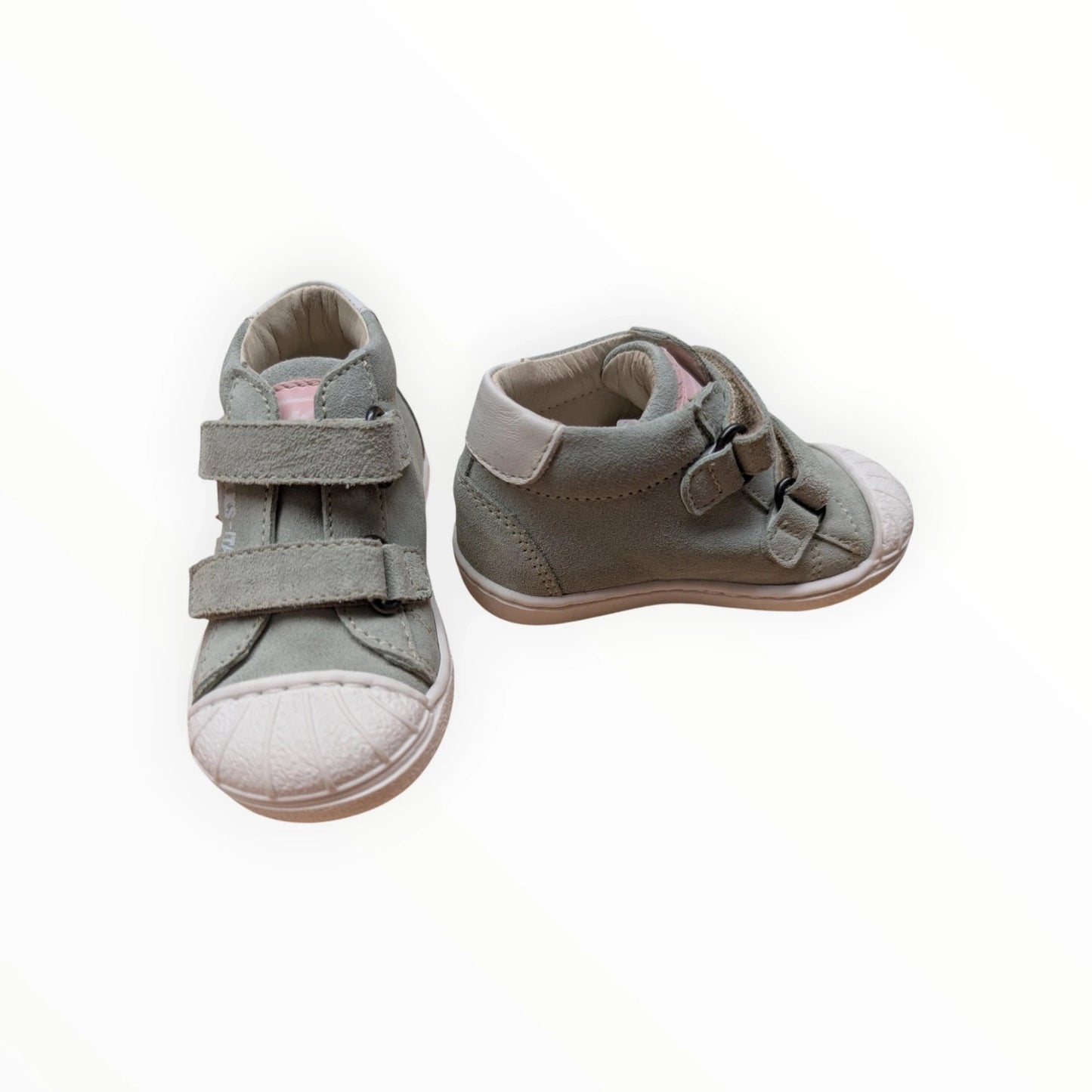 Pierrot Outlet lichtgroene suède-look babyschoenen met klittenbandsluiting en roze accenten