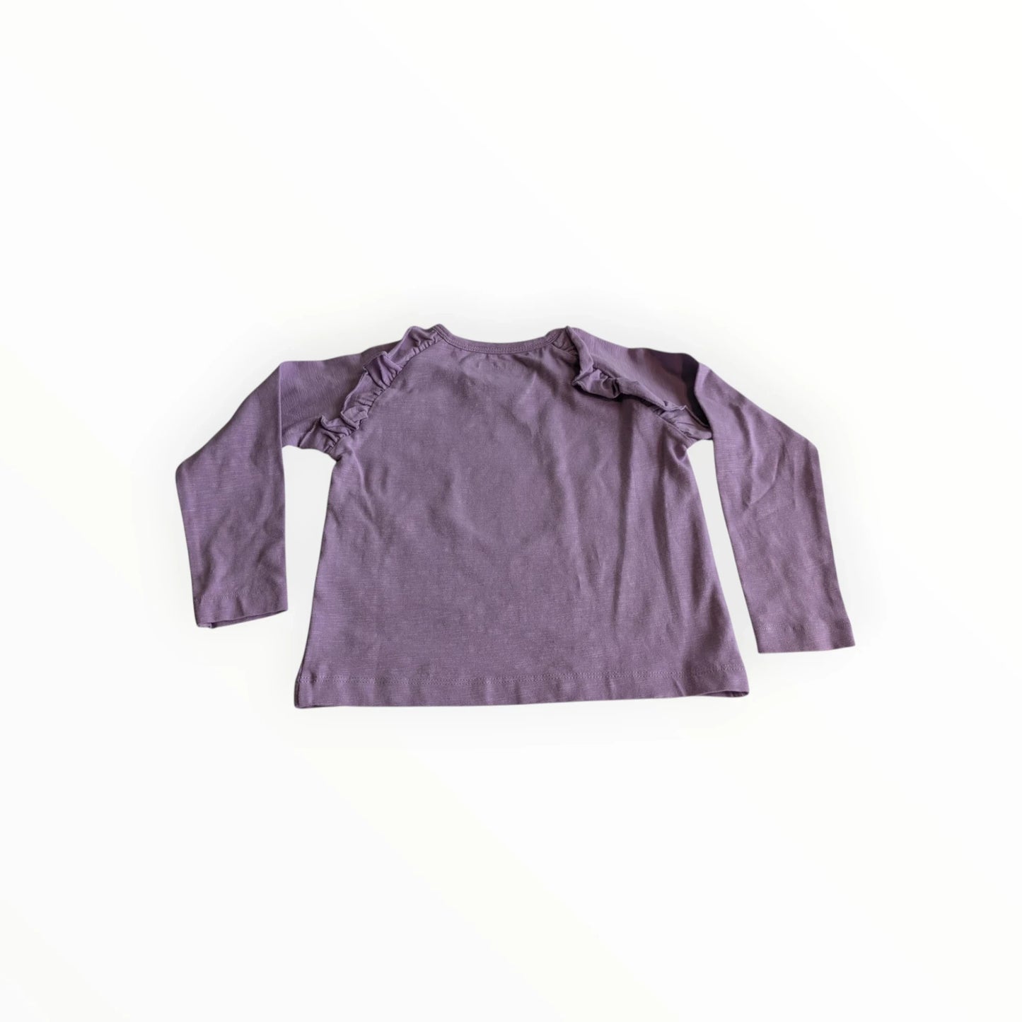 Pierrot Outlet paars shirt met lange mouwen en ruches bij de schouders, gemaakt van zachte stof.