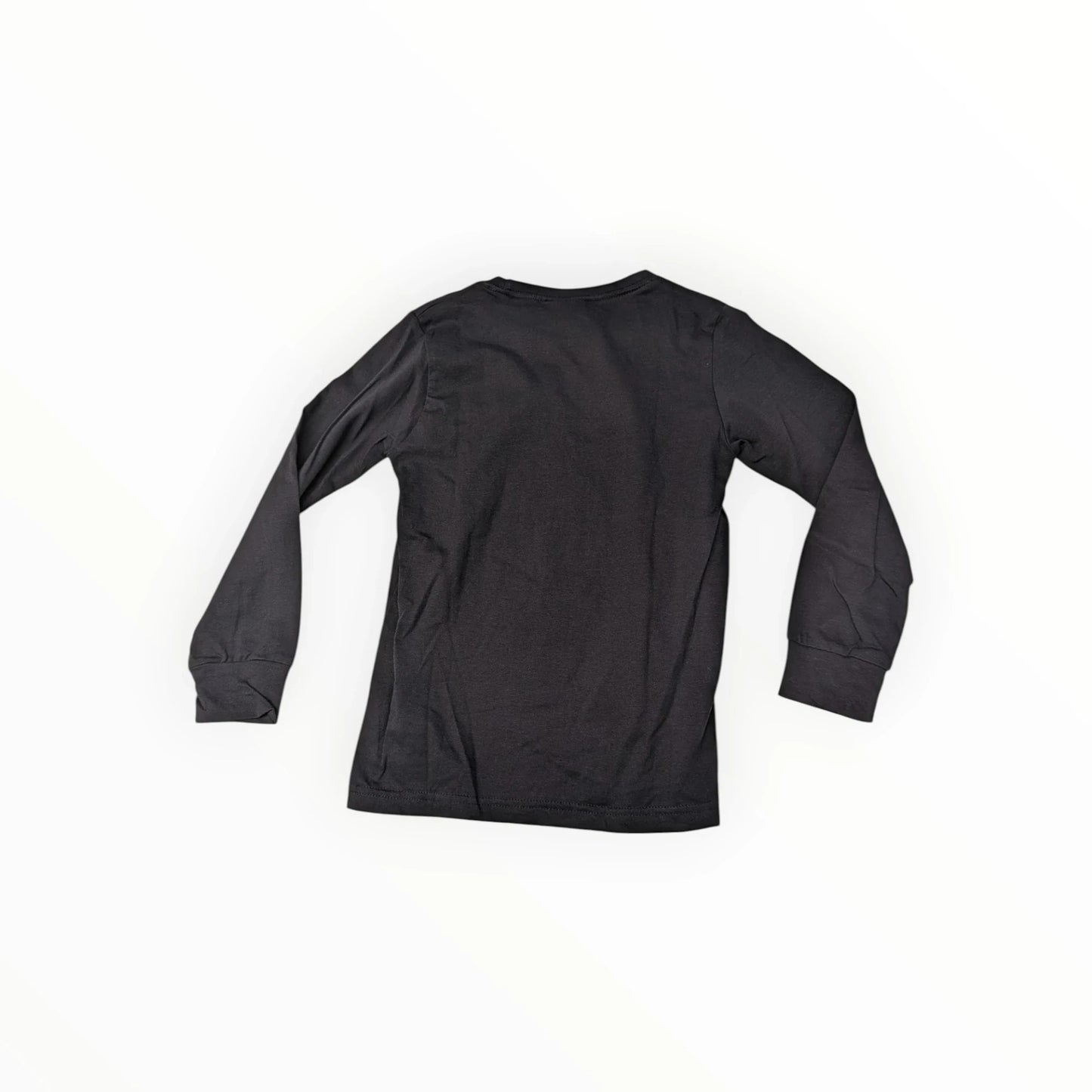 Pierrot Outlet zwarte pyjamaset met lange mouwen en all-over alligatorprint. Comfortabele loungewear.