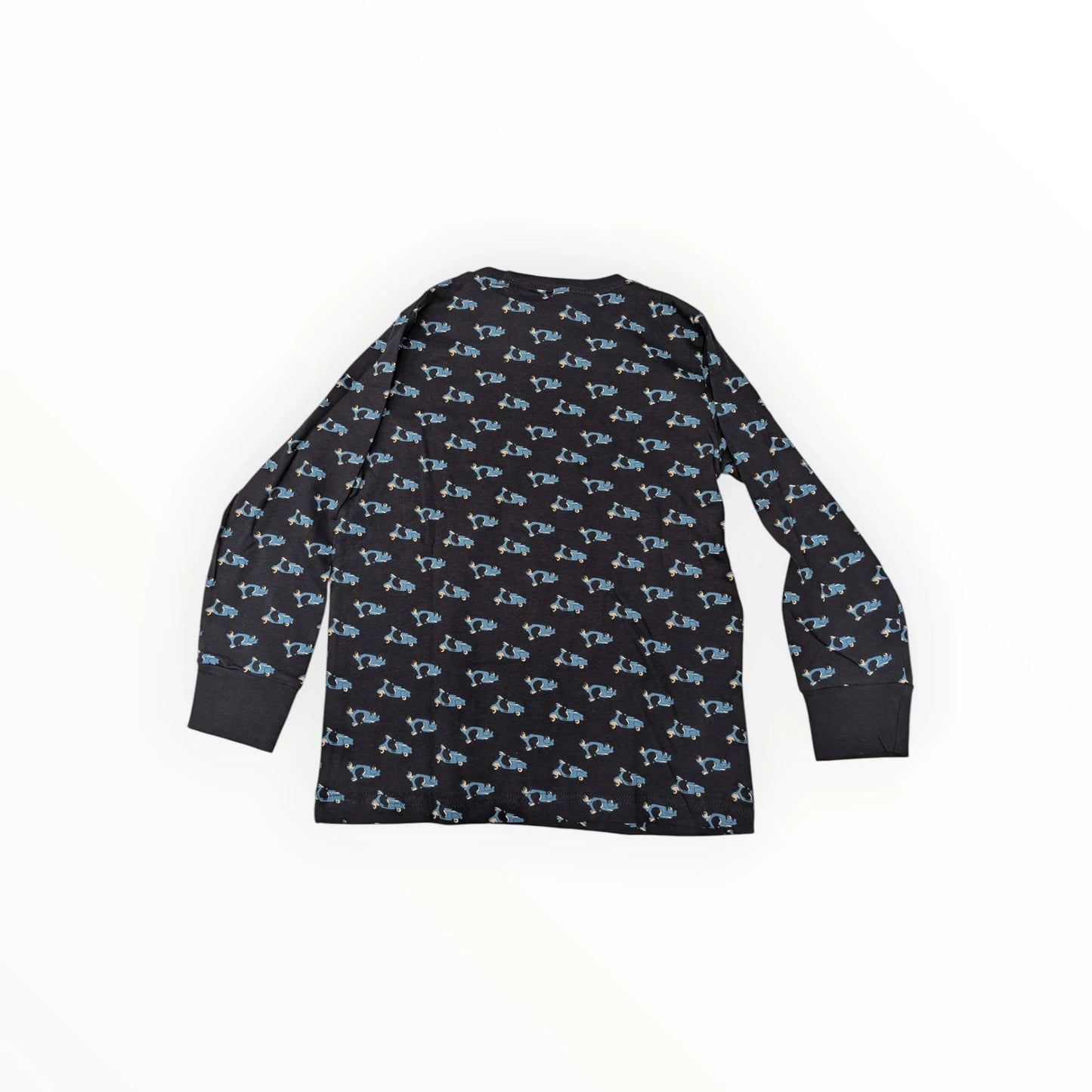 Pierrot Outlet pyjamaset met scooterprint, lange mouwen en lange broek. Zwart met blauwe scooterprint.