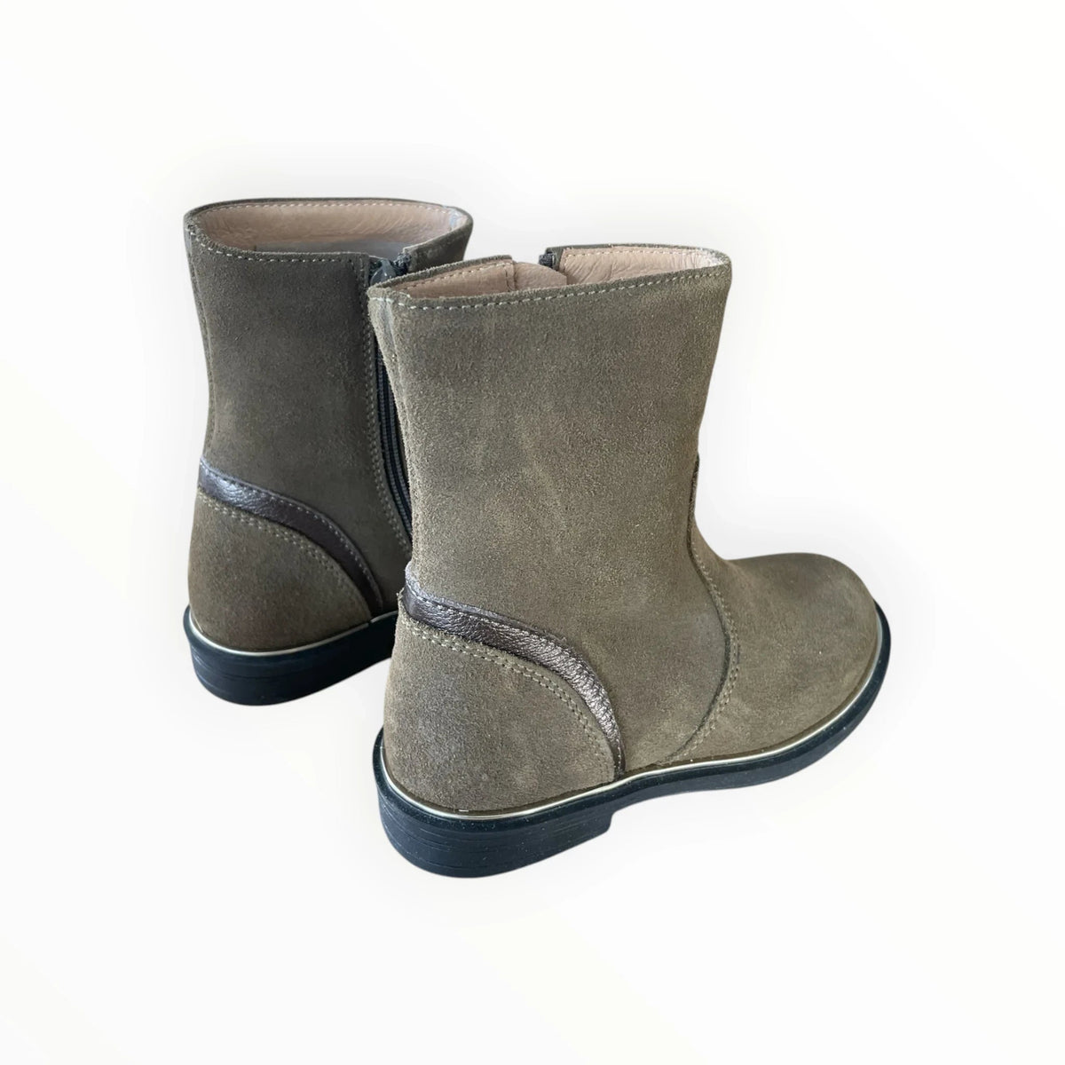 Pierrot Outlet taupe suède enkellaarzen voor kinderen met metallic accenten bij de hiel en ritssluiting