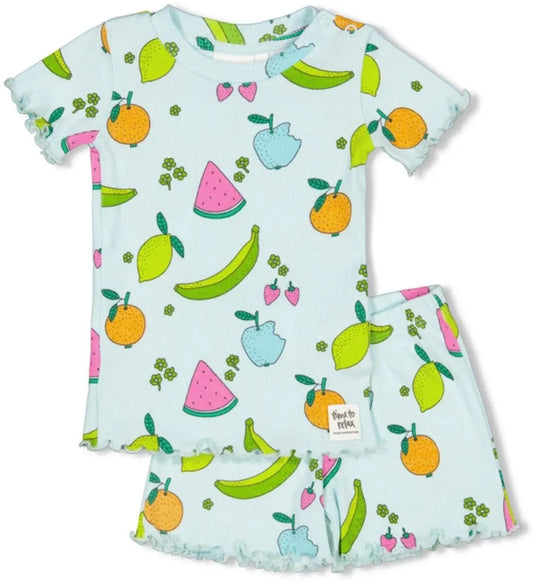 Pierrot Outlet baby pyjamaset lichtblauw met fruitprint, biologisch katoen, korte mouwen en broekje met franjes.