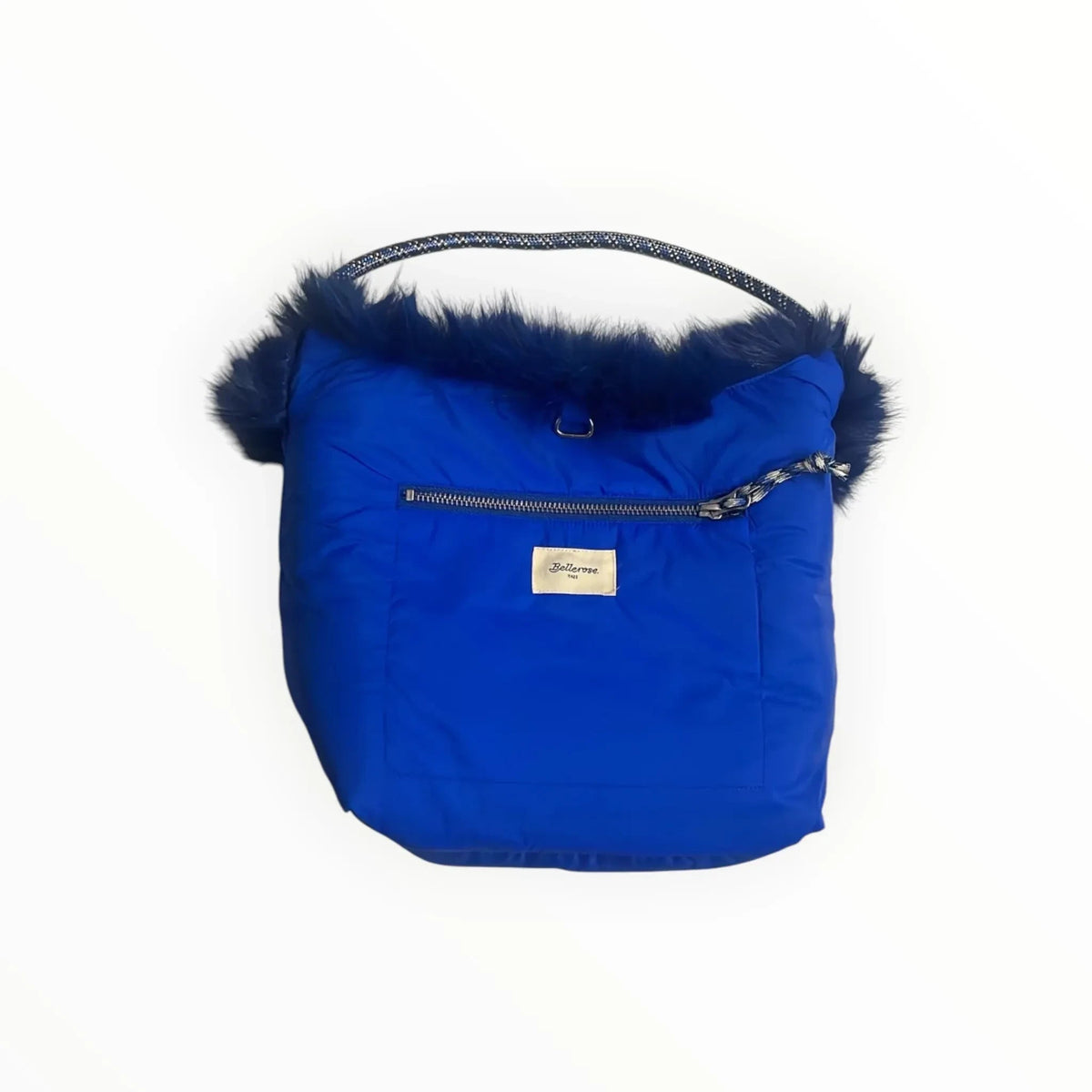 Pierrot Outlet Bellerose gewatteerde blauwe schoudertas van nylon met imitatiebont en voorvak met ritssluiting.