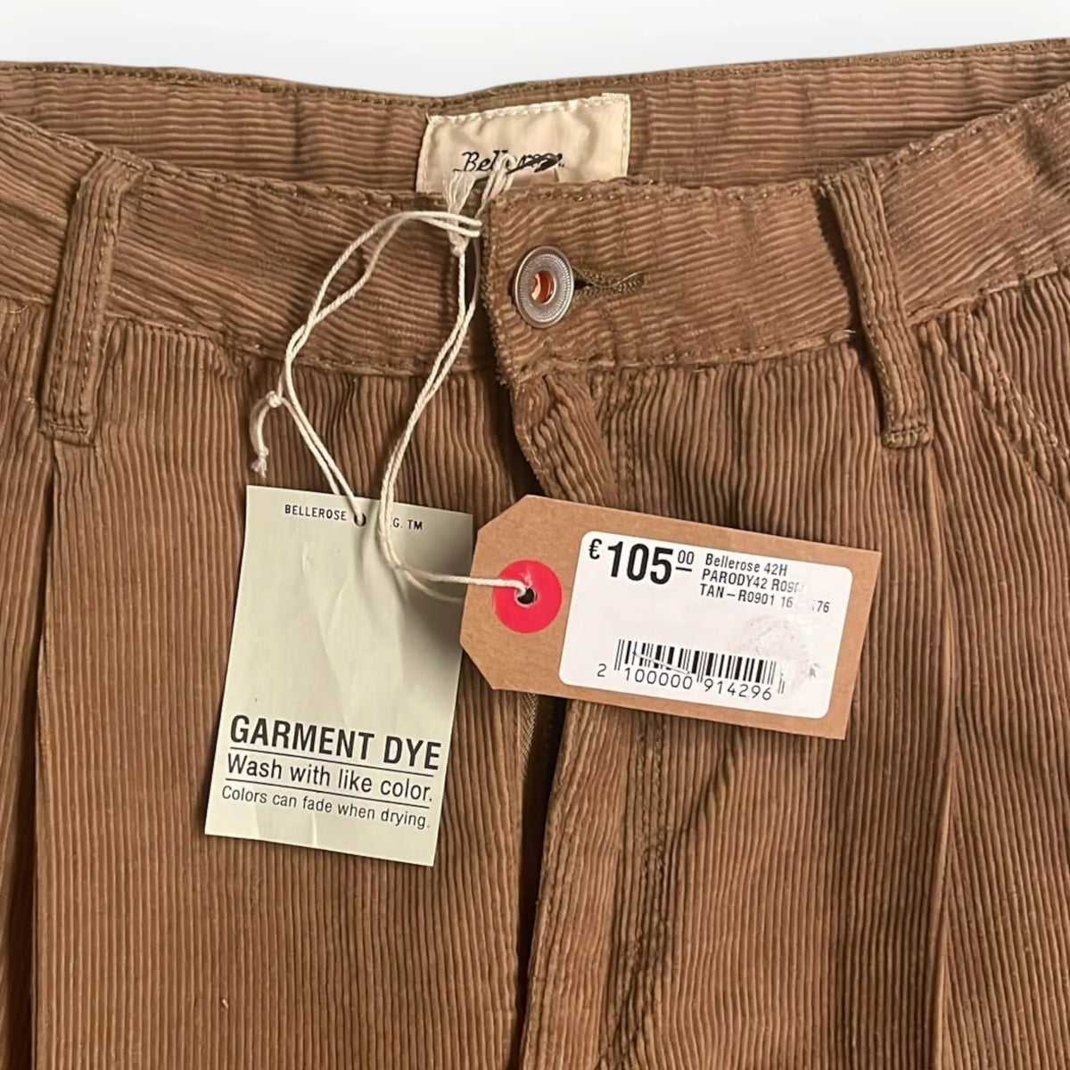 Pierrot Outlet Bellerose bruine corduroy rok met riemlussen en knoopsluiting en originele prijskaartjes