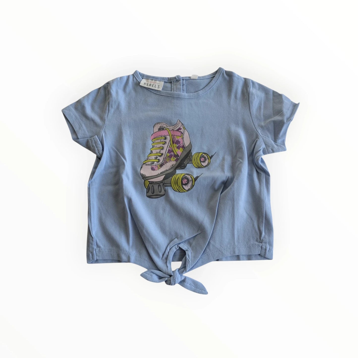 Pierrot Outlet blauw katoenen T-shirt met korte mouwen en rolschaatsprint, strikdetail aan de voorkant