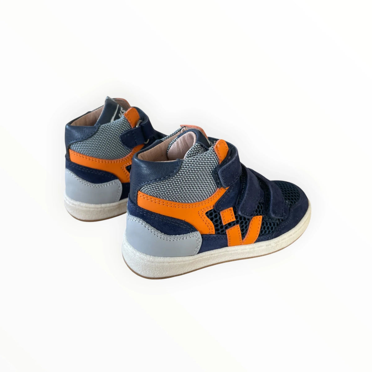 Pierrot Outlet sportieve halfhoge kindersneakers in blauw, oranje en grijs met klittenband en ademend mesh