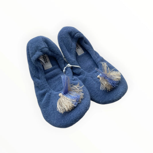 Pierrot Outlet blauwe dames pantoffels van stof met kwastjes in beige en blauw