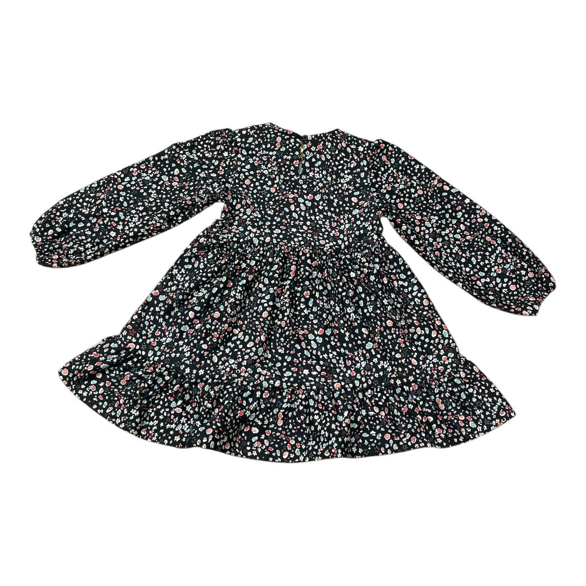 Pierrot Outlet bloemenprint jurk met lange mouwen, ronde hals en elastische taille. Zwart met veelkleurige bloemen.