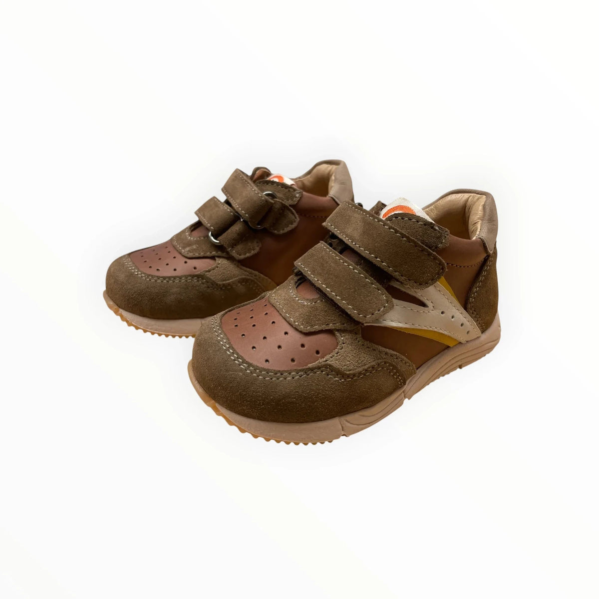 Pierrot Outlet kinderschoenen van bruin leer en suède met klittenbandsluiting en stevige zool