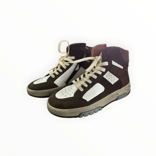 Pierrot Outlet hoge herensneakers in bruin suède en wit met vetersluiting en sportieve zool