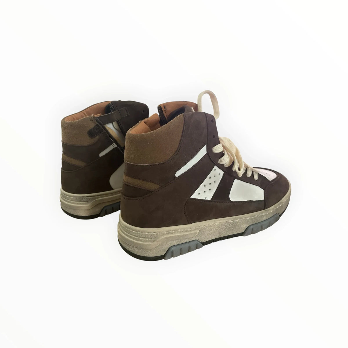Pierrot Outlet heren high-top sneakers in bruin suède met witte accenten en stevige zool voor optimaal comfort