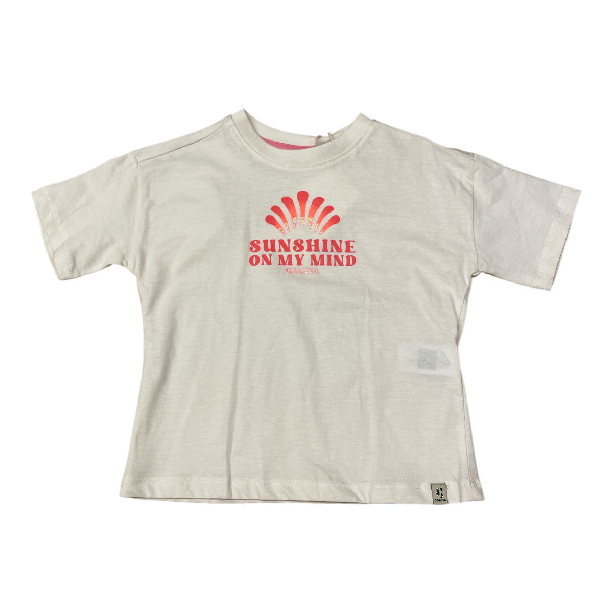 Pierrot Outlet crèmekleurig katoenen T-shirt met korte mouwen en 'Sunshine On My Mind' print in roze.