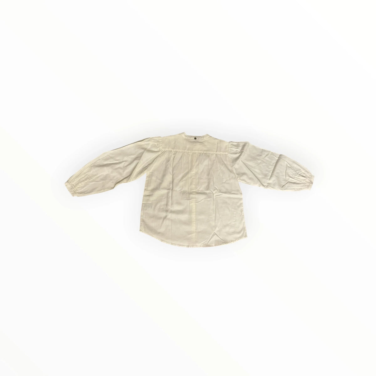 Pierrot Outlet crèmekleurige katoenen blouse met lange pofmouwen en elastische boorden op een witte achtergrond