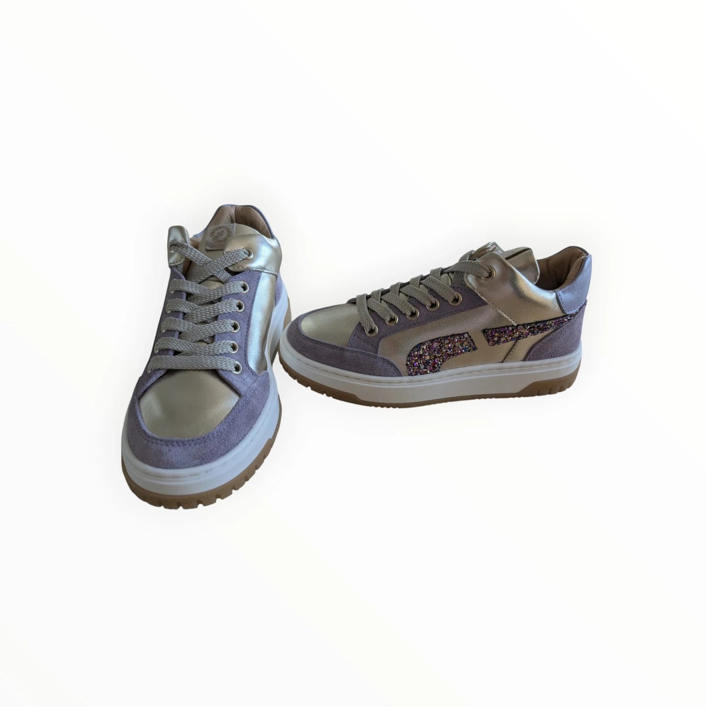 Pierrot Outlet dames sneakers in zilver en lavendel met glitterdetails en suède.