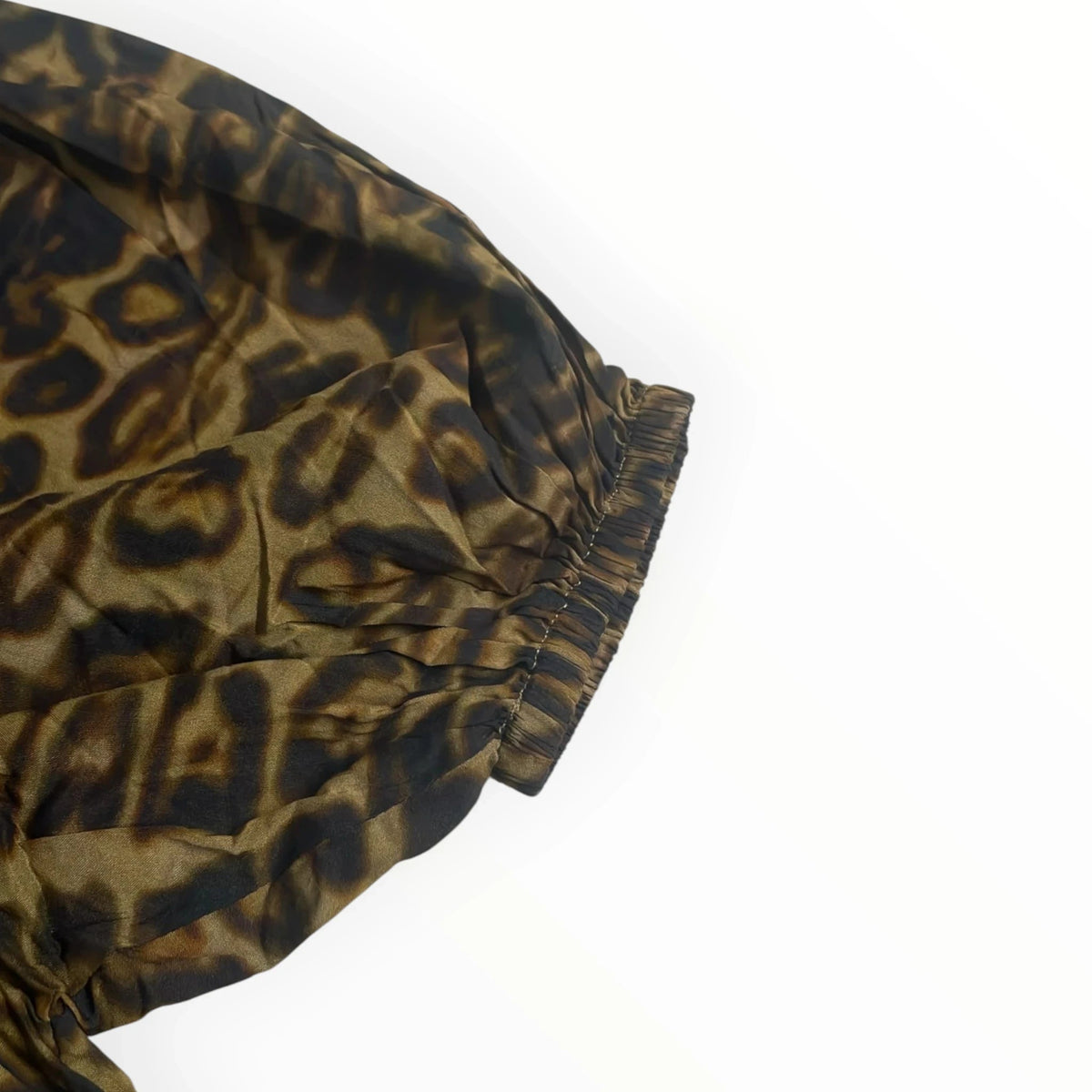 Pierrot Outlet damesjurk met pofmouw in bruine luipaardprint met elastische boord