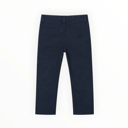 Pierrot Outlet donkerblauwe chino voor kinderen met paspelzakken aan de achterzijde en riemlussen