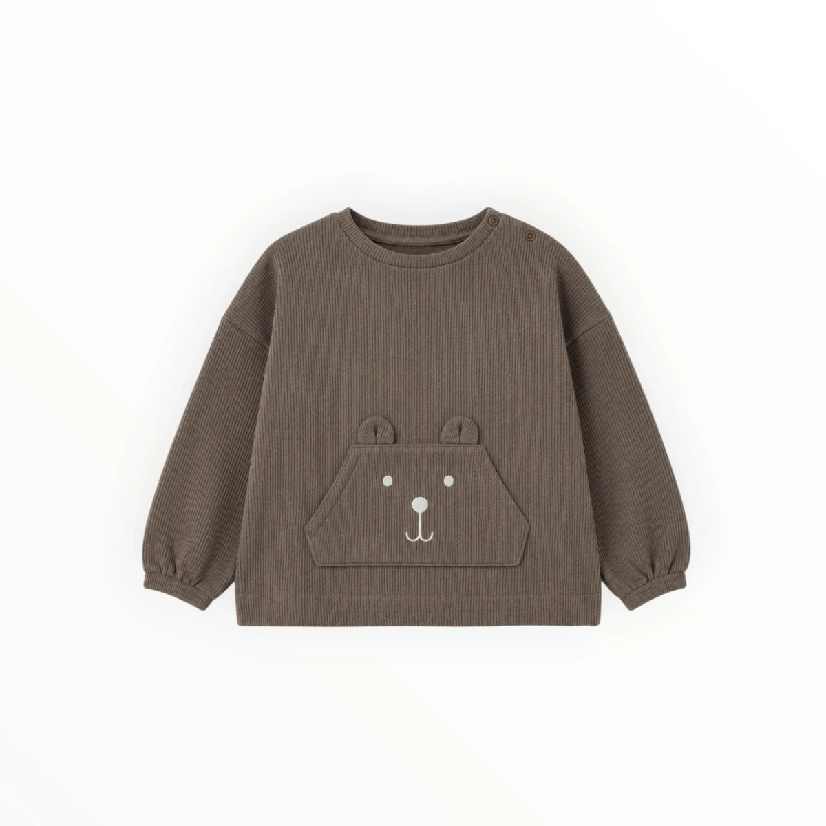 Pierrot Outlet donkerbruine geribbelde kindersweater met schattig berengezicht op het voorzakje en drukknoopjes.