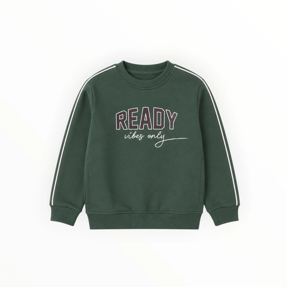 Pierrot Outlet donkergroene jongens sweater met ronde hals, witte mouwbiezen en READY vibes only tekstprint