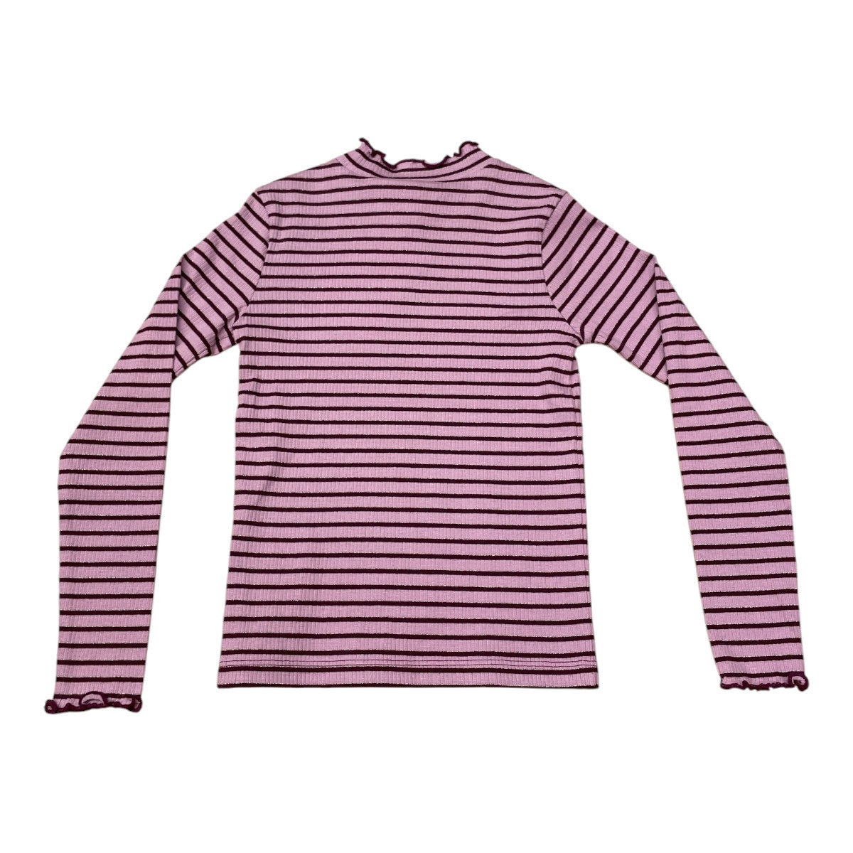 Pierrot Outlet gestreept geribd shirt met lange mouwen, roze en donkerpaars, met ruches bij de kraag en mouwen.
