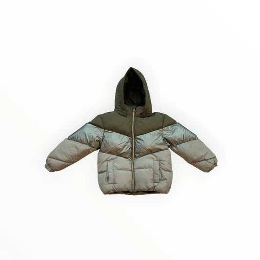 Pierrot Outlet gewatteerde winterjas voor kinderen in olijfgroen en metallic grijs met capuchon en ritssluiting