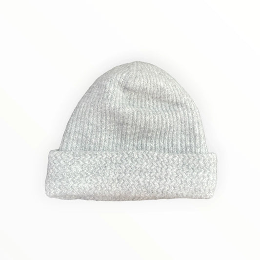 Pierrot Outlet light grey ribbed knit winter beanie with a folded cuff for warmth and a comfortable fit.