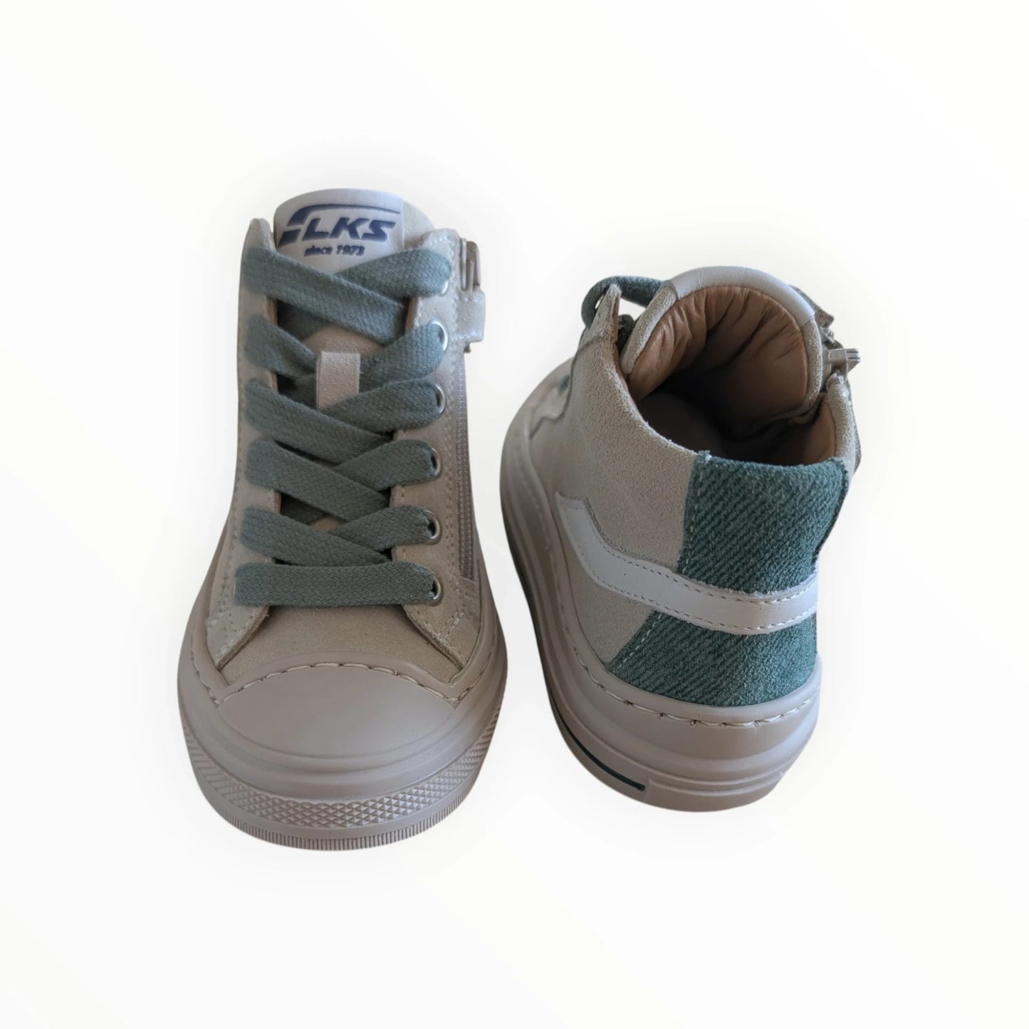 Pierrot Outlet LKS hoge sneakers beige met groene accenten, veters en rits. Gemaakt van suède en textiel.