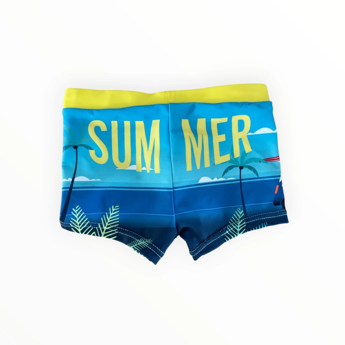 Pierrot Outlet jongens zwemshort met zomerse print, surfbusje, palmbomen en gele tailleband met SUMMER tekst.