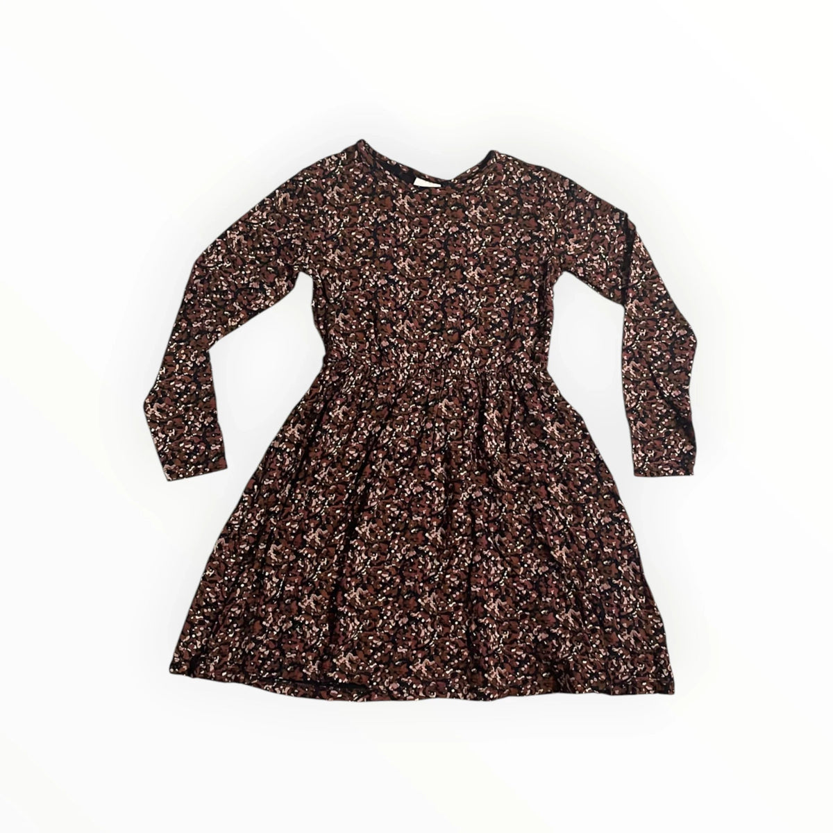 Pierrot Outlet jurk met lange mouwen en abstract camouflagepatroon in marineblauw, roze en bruin.