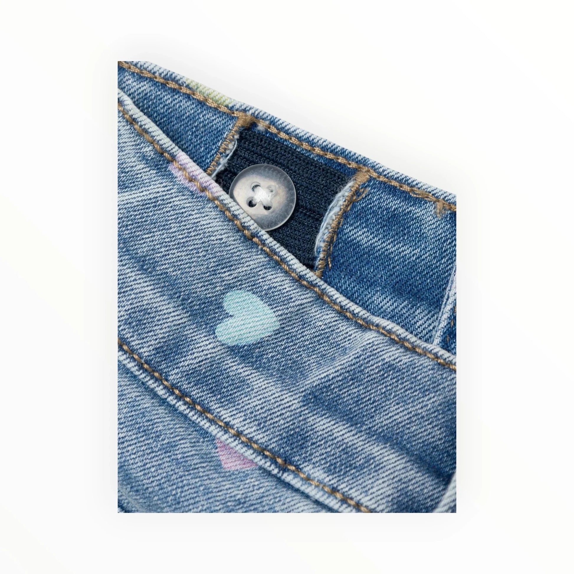 Pierrot Outlet kinder denim shorts met hartjesprint en verstelbare tailleband