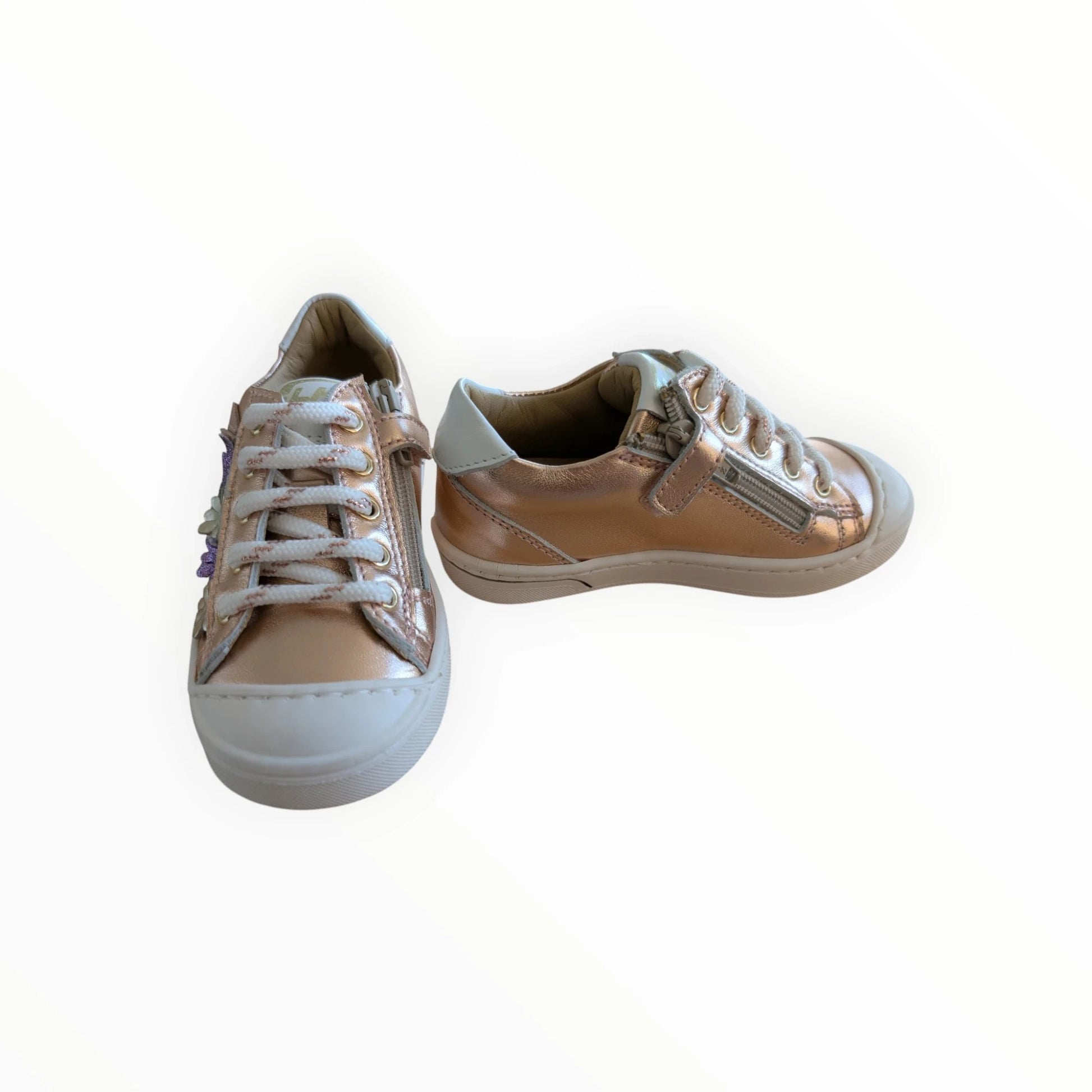 Pierrot Outlet roségouden sneakers voor meisjes met bloemapplicaties, veters en ritssluiting