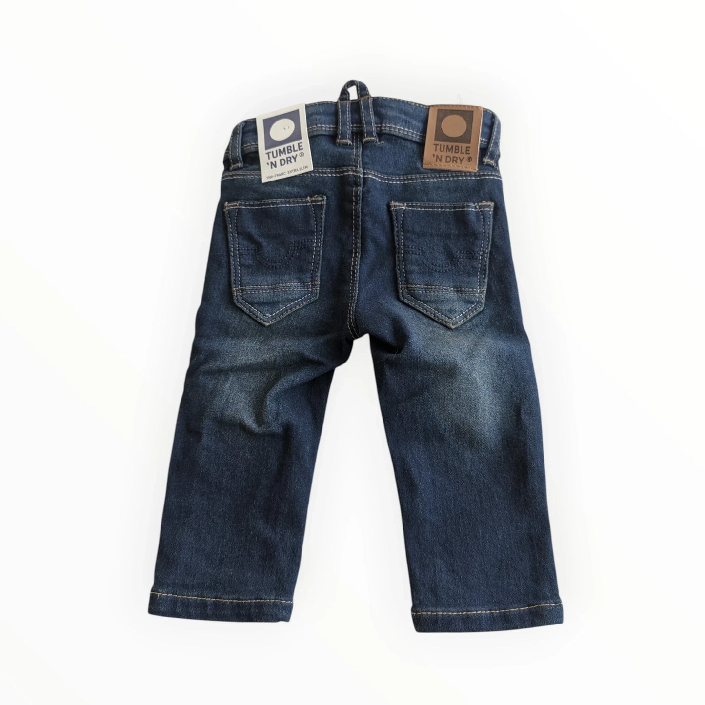 Pierrot Outlet Tumble 'N Dry kinder spijkerbroek, donkerblauw denim met subtiele slijtage en verstelbare tailleband.