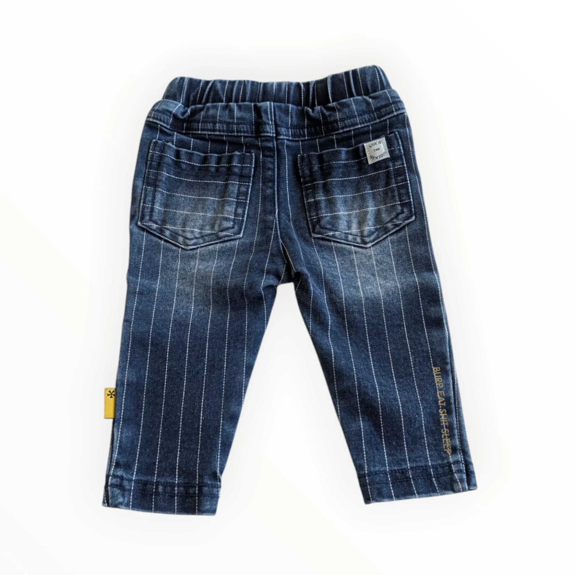 Pierrot Outlet gestreepte spijkerbroek voor kinderen, denim met krijtstreep en koord, elastische tailleband, steekzakken.