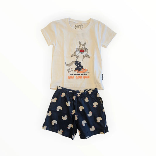 Pierrot Outlet kinder T-shirt en korte broek set. Wit katoenen T-shirt met wolf op surfplank print en donkerblauwe shorts met eendenprint.