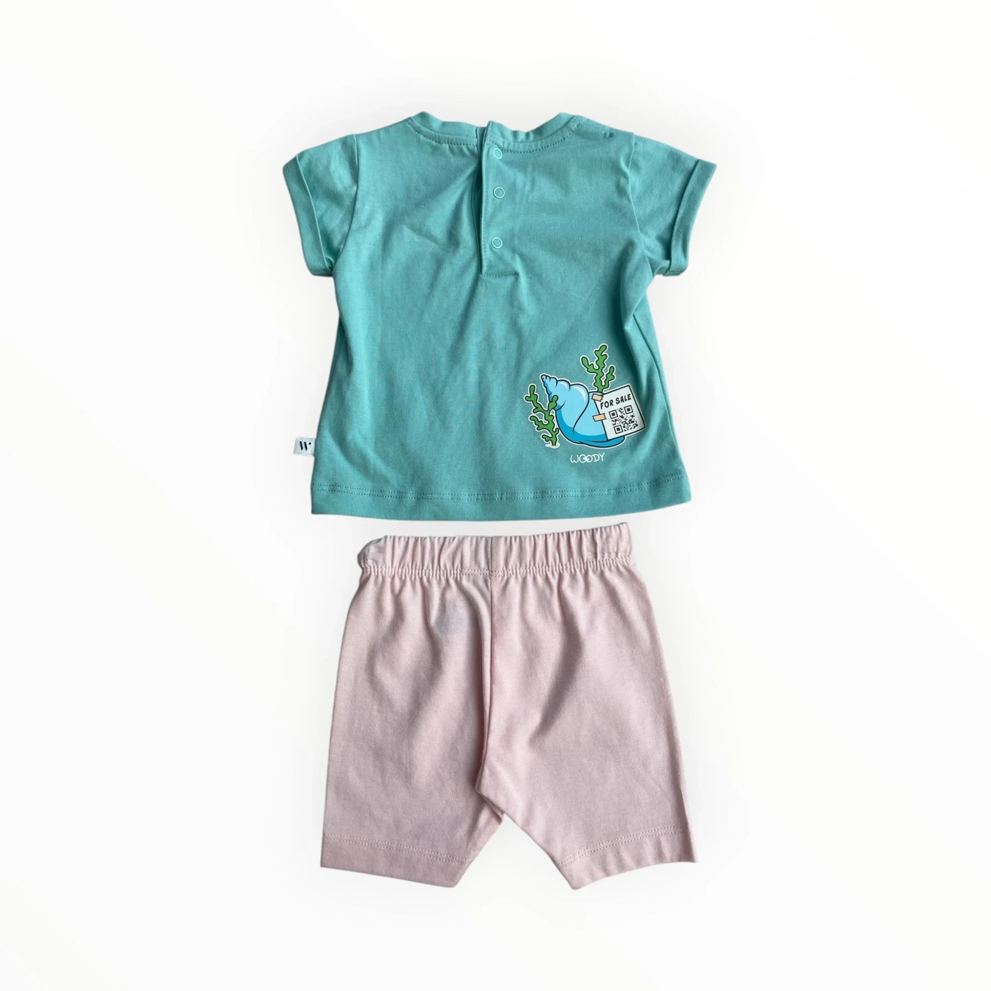 Pierrot Outlet turquoise katoenen T-shirt met schelp- en krabbenprint en roze short met elastische tailleband.