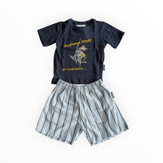 Pierrot Outlet kinder T-shirt en korte broek set, donkerblauw katoen met wolf print en gestreepte short