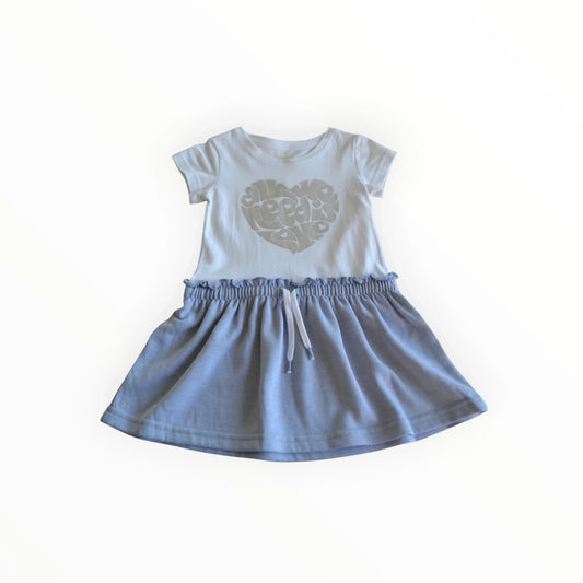Pierrot Outlet lichtblauwe katoenen kinderjurk met hartprint en tailleband