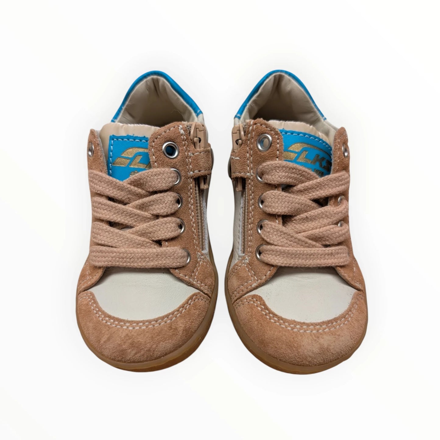 Pierrot Outlet kindersneakers van suède en leer in beige met oranje accenten en blauwe voering. Met veters en rits.