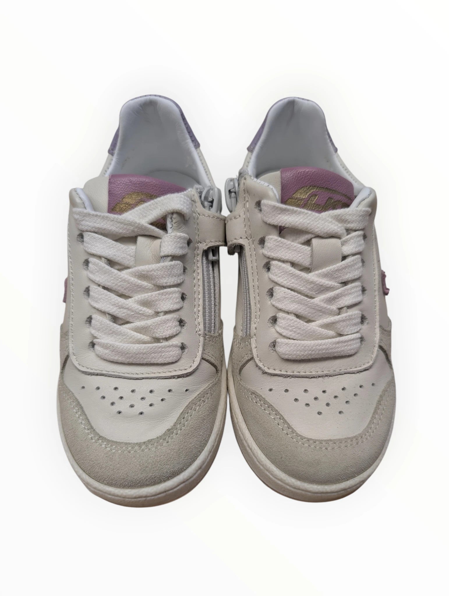 Pierrot Outlet kindersneakers van leer en suède in neutraal met paarse en roze accenten, met rits en veters.