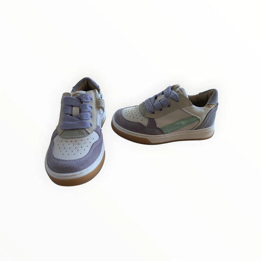 Pierrot Outlet kindersneakers met veters en rits in paars, crème, grijs en groen. Gemaakt van leer en suède.