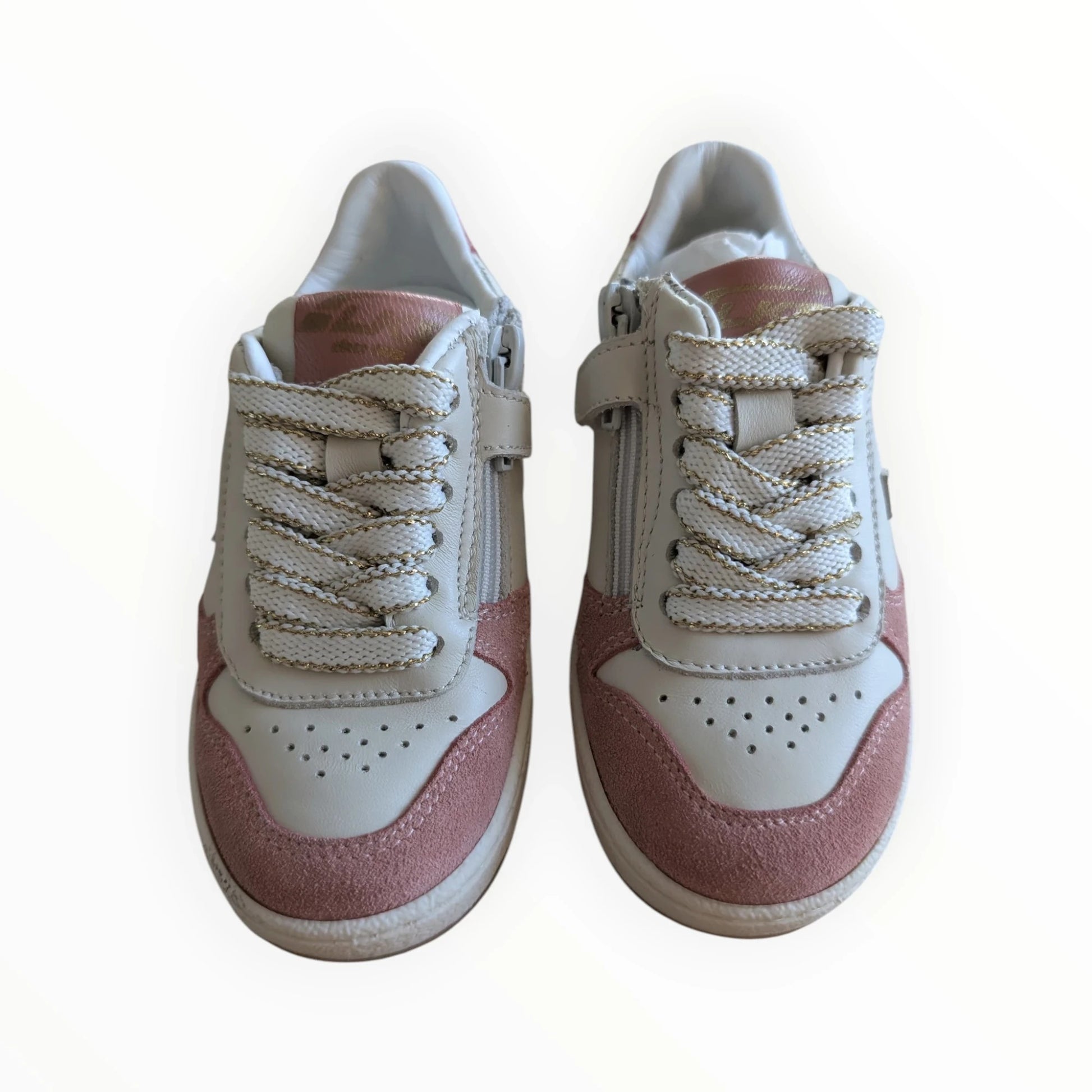 Pierrot Outlet kindersneakers off-white en roze leer met suède, veters en rits, sterrenpatroon op de hiel.
