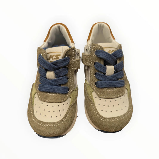 Pierrot Outlet kindersneakers van suède en leer in groen, beige en bruin, met veters en rits.
