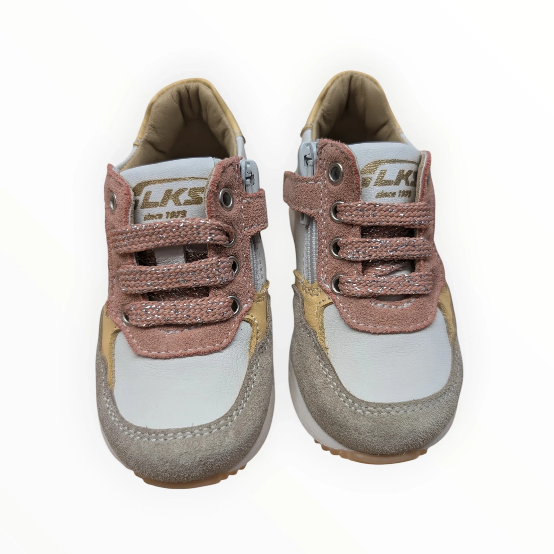 Pierrot Outlet kindersneakers met veters en klittenbandsluiting in wit, grijs, roze en goud. Gemaakt van leer en suède met glitterdetails.