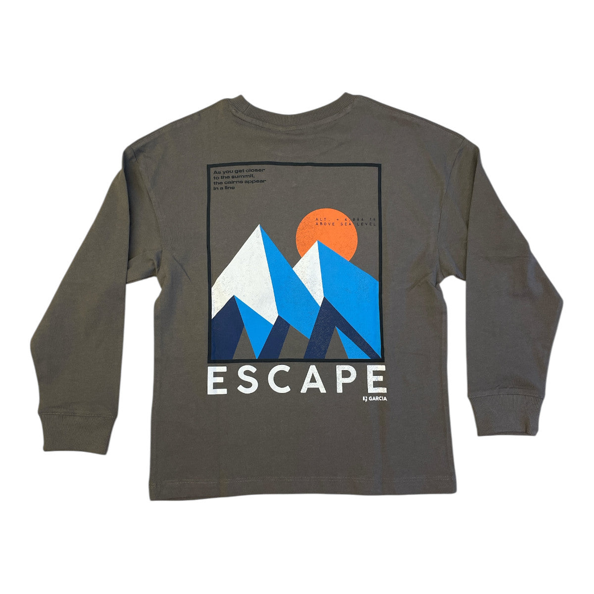 Pierrot Outlet longsleeve T-shirt met bergprint en 'ESCAPE' tekst op de achterkant, gemaakt van katoen.