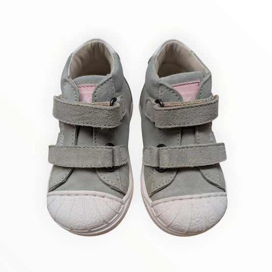 Pierrot Outlet babyschoenen lichtgroen suède-look met roze accenten en klittenbandsluiting