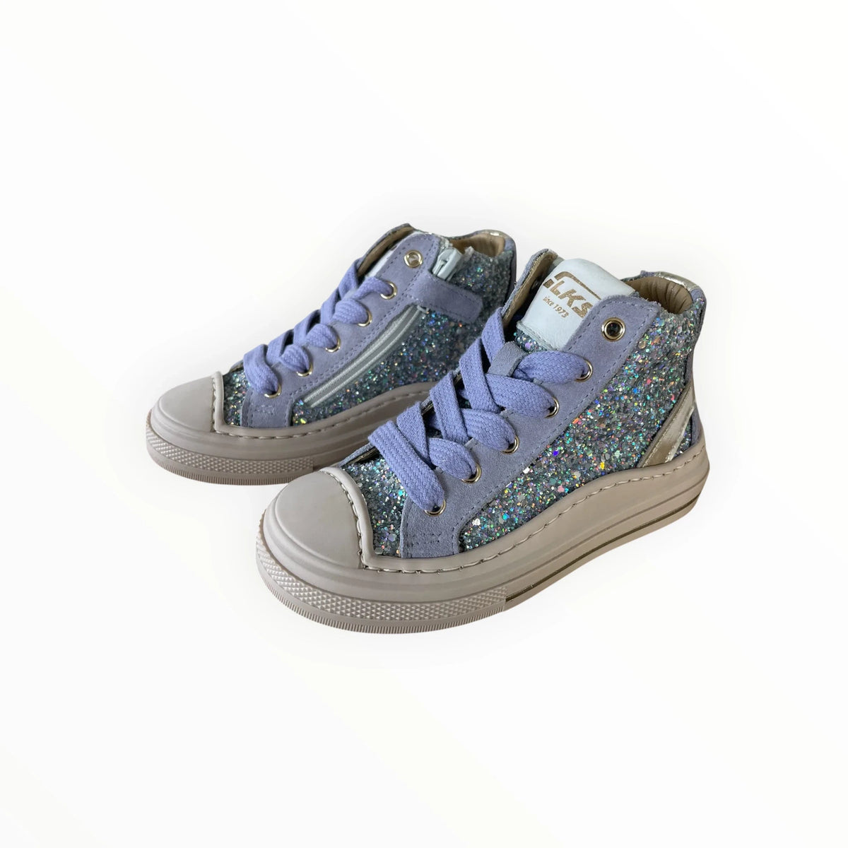 Pierrot Outlet LKS hoge sneakers voor meisjes in lila met glitters, suède-look details en een lichtgrijze zool.