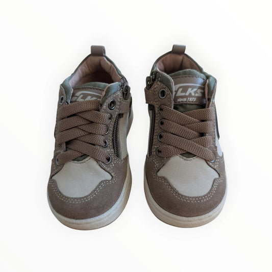 Pierrot Outlet LKS kindersneakers van suède en leer in beige en groen, met rits en veters.