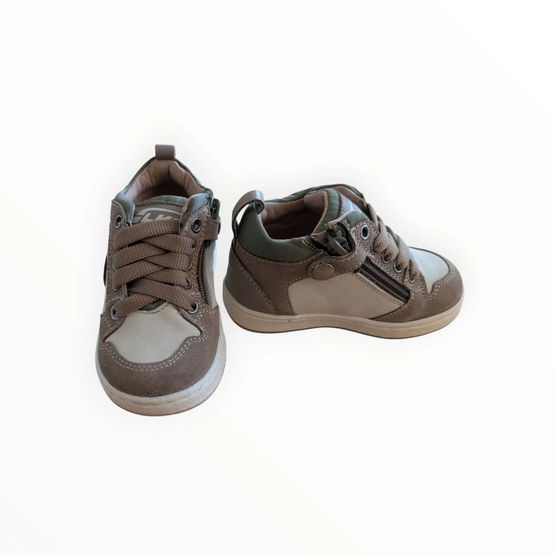 Pierrot Outlet LKS kindersneakers van suède en leer in beige en groen met rits en veters