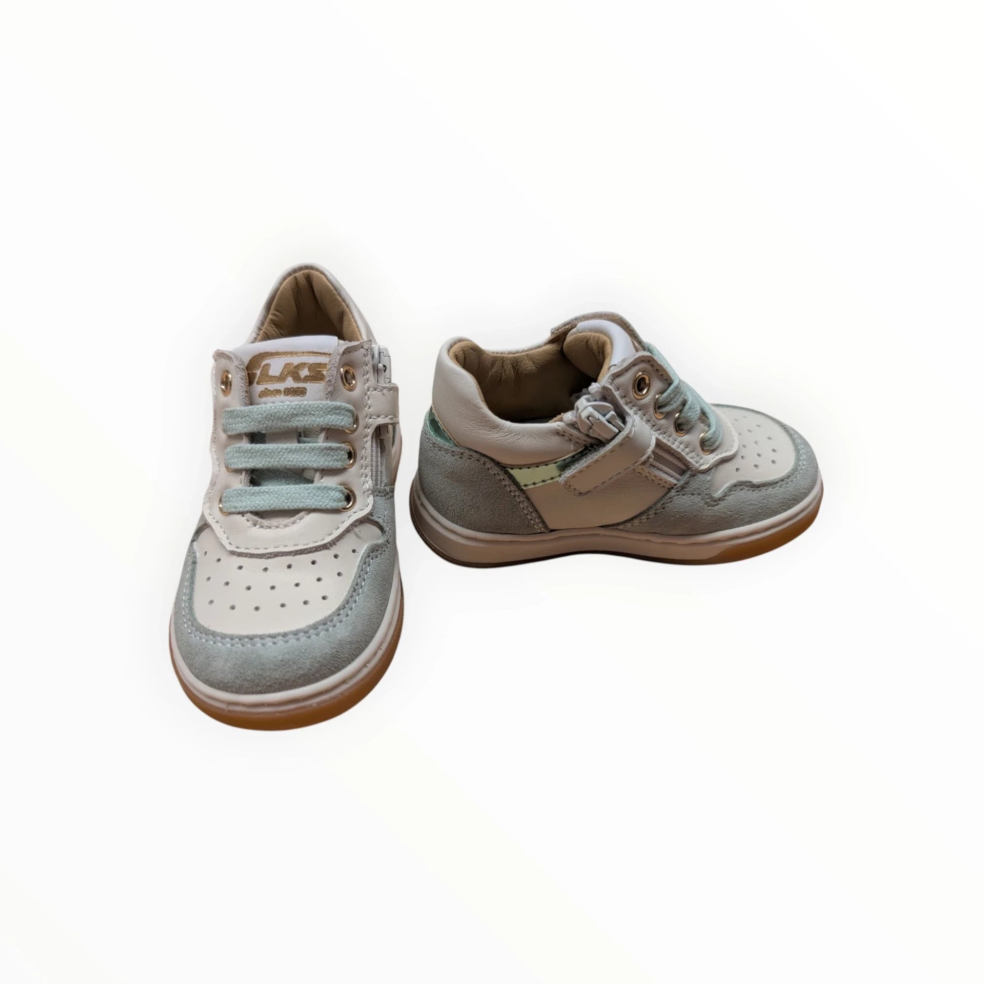 Pierrot Outlet LKS kindersneakers van leer en suède in off-white, lichtgrijs en mintgroen met veters en rits.