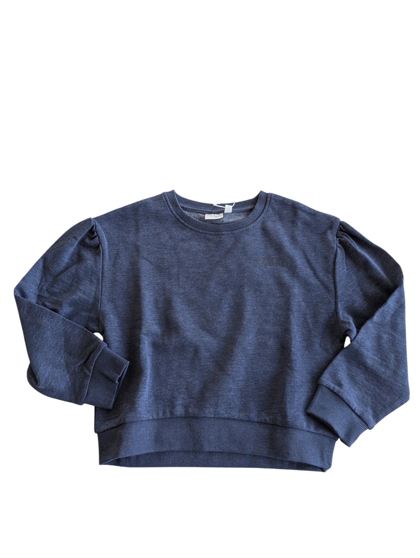 Pierrot Outlet dames gebreide trui met pofmouwen in navy blauw. Cropped pasvorm, ronde hals en geribde boorden.